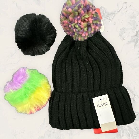 NWT Nordstrom BP. Bundle of two Ribbed Beanie with Interchangeable Faux Fur Pom - Picture 5 of 6